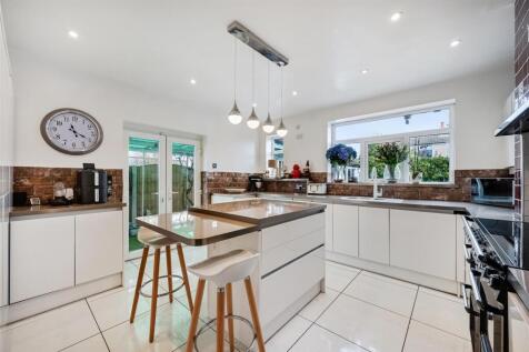 Kitchen-Breakfast Room