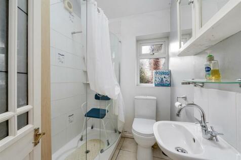 Ensuite Shower Room