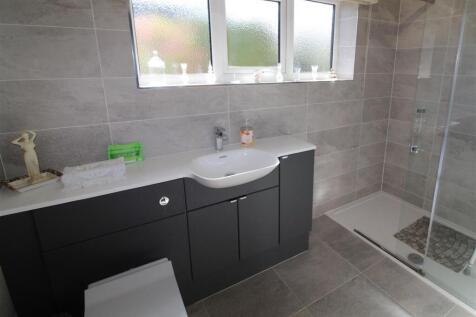 Shower room.JPG