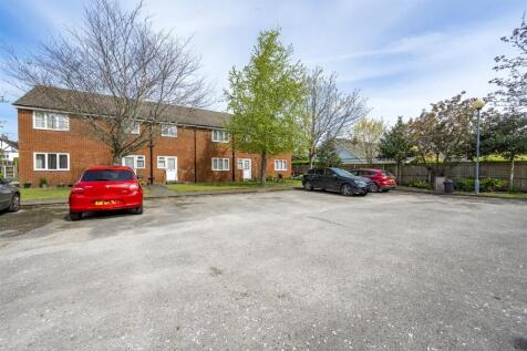 Communal Gardens and Parking