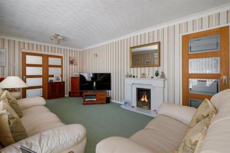 Front Lounge
