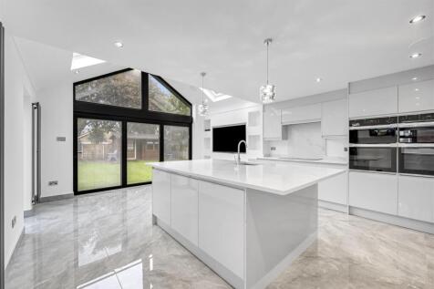 Open plan kitchen-diner Family Room
