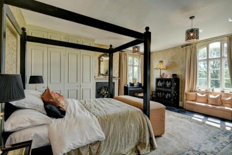 Marshwood Manor