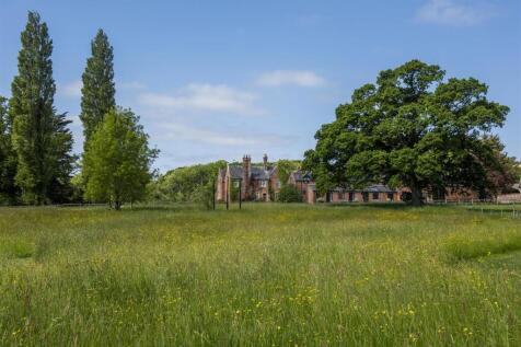 Marshwood Manor