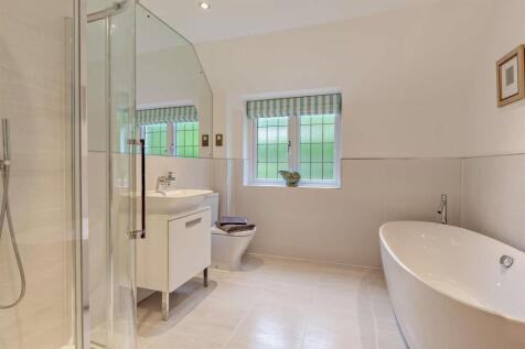 2024 - interior - Bathroom .jpg