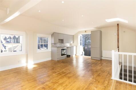 Reception/Kitchen
