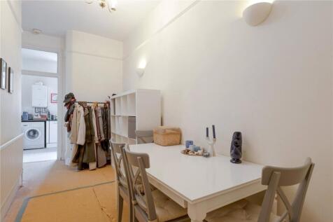 Hallway/Dining Area