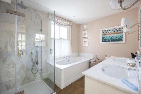 Master Ensuite