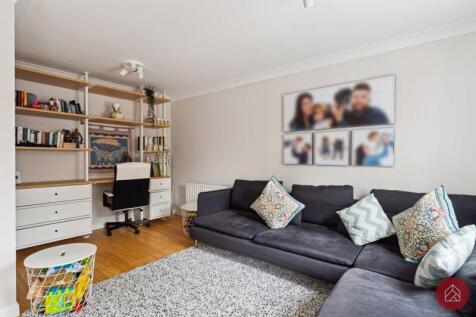 Sitting Room/Bedroom