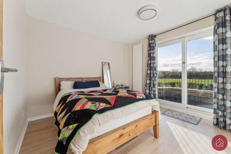 Bedroom with Balcony