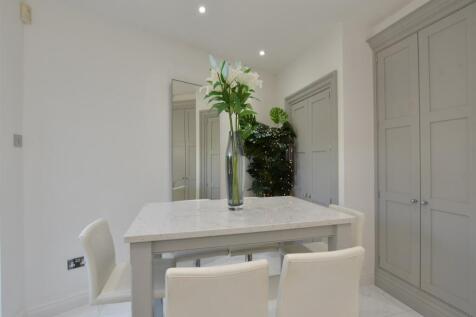 Internal Lifestyle Photograph