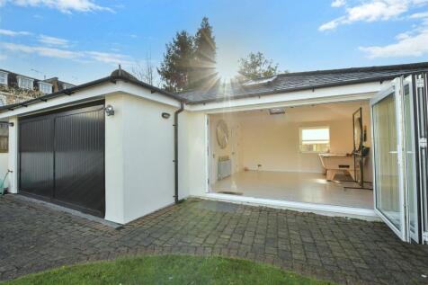 Workshop/Outbuildings