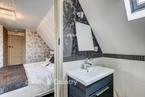 Ensuite/Bedroom