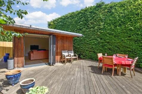 Patio / Decking