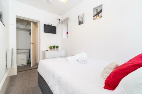 2022-09-17-Onyx-Apartments-2-051.jpg