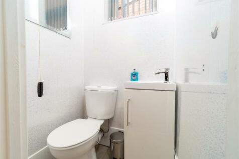 2022-09-17-Onyx-Apartments-2-052.jpg