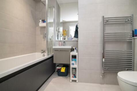 Apt169,548Streetsbrook-10.jpg