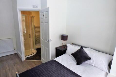 Bedroom 1 Mere Road 2.JPG