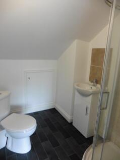 Room 6 Mere Road ensuite.jpg