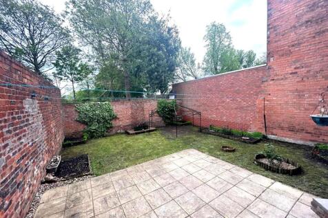 Garden 2.jpg