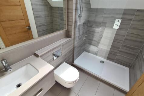 Master Bedroom En-Suite