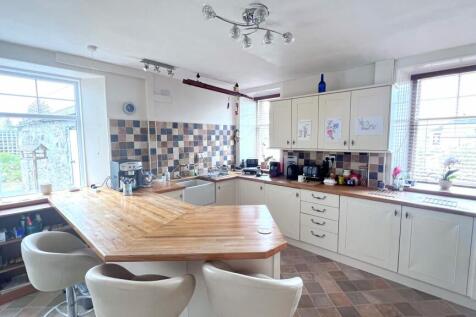 Craig Rotchell, 2 Throughgate, Dalry - Williamson 