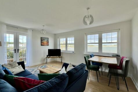 3 Callanders Close, Garlieston - Williamson and He