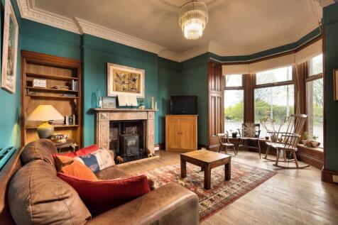 33 Ernespie Road, Castle Douglas - Williamson and 