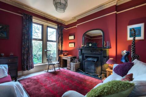 33 Ernespie Road, Castle Douglas - Williamson and 