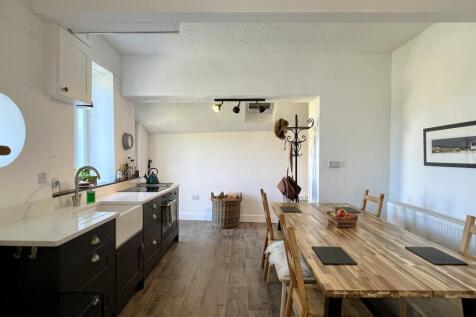 Kells Cottage, Mossdale, Castle Douglas, DG7 2NF -