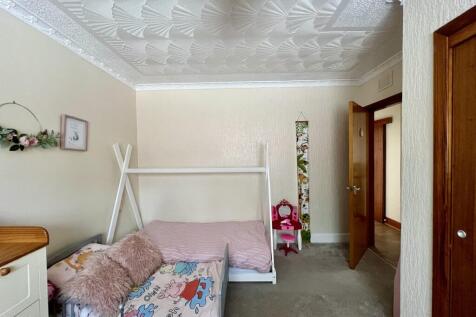 5 Queen Elizabeth Drive, Castle Douglas - Williams