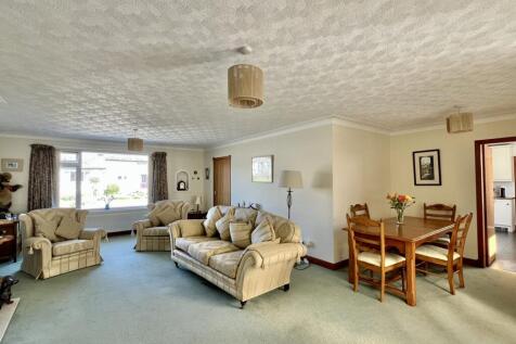 22 St Andrew Drive, Castle Douglas - Williamson an