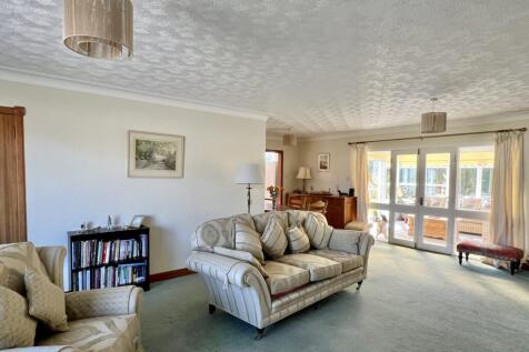 22 St Andrew Drive, Castle Douglas - Williamson an