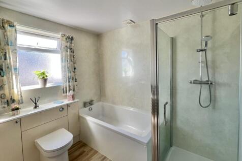 22 St Andrew Drive, Castle Douglas - Williamson an