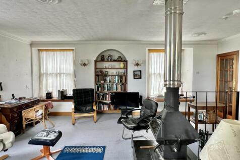 The Old Saddlery, 1 Cannee Court, Kirkcudbright - 