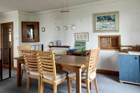 The Old Saddlery, 1 Cannee Court, Kirkcudbright - 