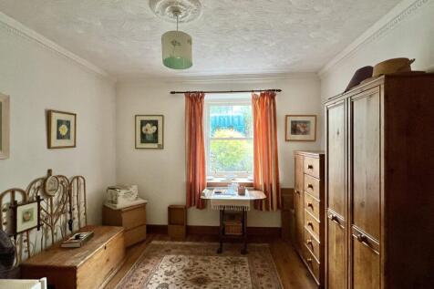 The Old Saddlery, 1 Cannee Court, Kirkcudbright - 