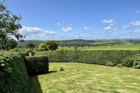 The Old Saddlery, 1 Cannee Court, Kirkcudbright - 