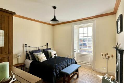 4 Bank Street, Wigtown - Williamson and Henry