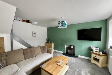 2 Burn Court, Dalry - Williamson and Henry