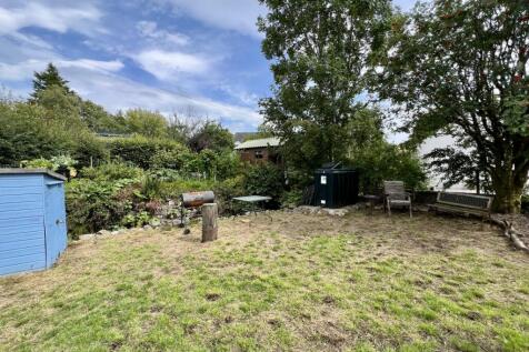 2 Burn Court, Dalry - Williamson and Henry