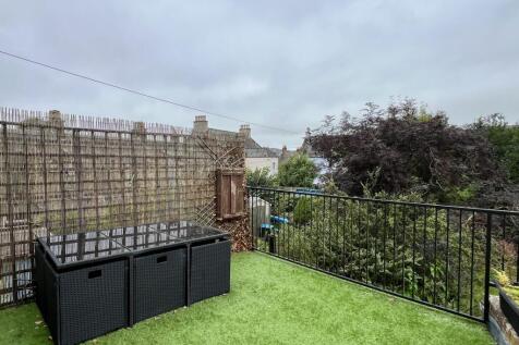 17 St Marys Place, Kirkcudbright - Williamson and 