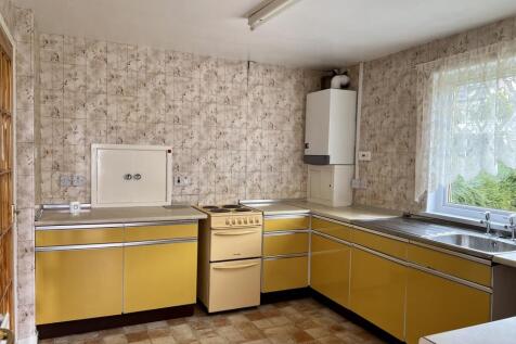 57 Victoria Park, Kirkcudbright - Williamson and H