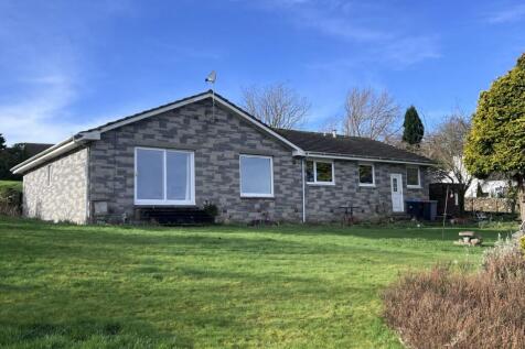 Braedoon, 2 Millhall, Kirkcudbright - Williamson a