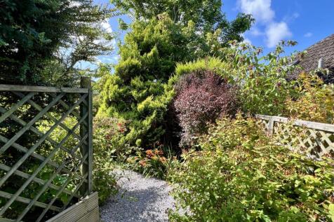 1 Mount Pleasant Avenue, Kirkcudbright - Williamso