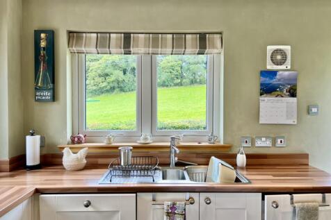 15 Templand, Crossmichael - Williamson and Henry