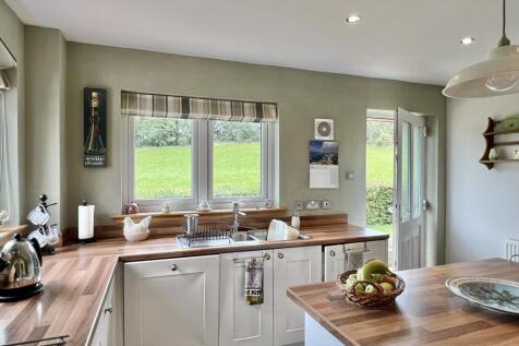 15 Templand, Crossmichael - Williamson and Henry