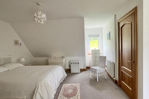 15 Templand, Crossmichael - Williamson and Henry