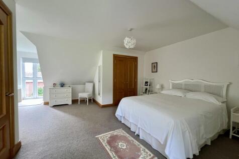 15 Templand, Crossmichael - Williamson and Henry