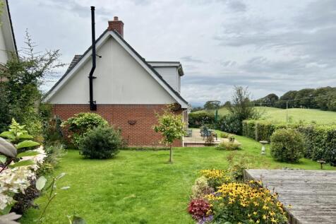 15 Templand, Crossmichael - Williamson and Henry